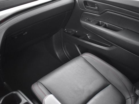 Used 2025 Honda Odyssey Sport-L image 25