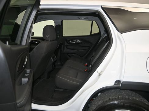 Used 2024 GMC Terrain SLE AWD/4WD image 21