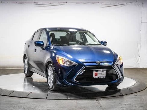 Certified 2017 Toyota Yaris iA image 6