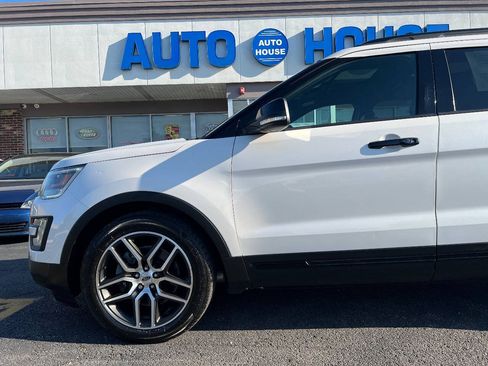 Used 2016 Ford Explorer Sport w/ Equipment Group 401A AWD/4WD image 40
