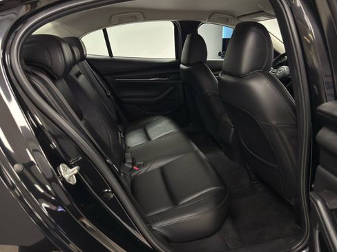 Used 2021 MAZDA MAZDA3 s image 31