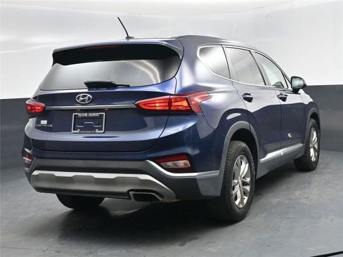 Used 2019 Hyundai Santa Fe SE image 10