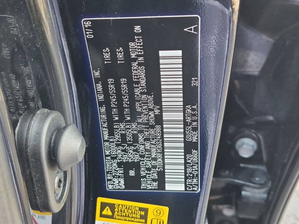 Used 2016 Toyota Highlander Limited Platinum AWD/4WD image 36