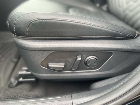 Used 2026 Kia Sportage X-Line w/ X-Line Premium Package AWD/4WD image 16