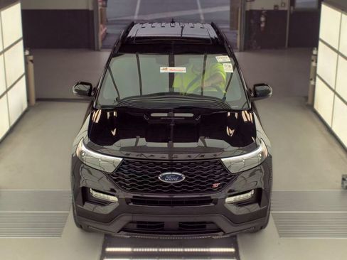 Used 2023 Ford Explorer ST w/ Equipment Group 401A AWD/4WD image 3