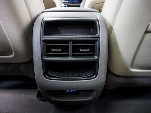 Used 2020 Cadillac XT5 Premium Luxury image 11