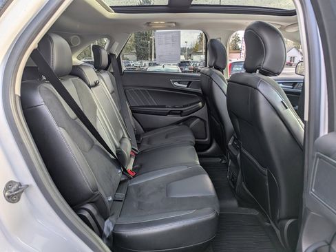 Used 2018 Ford Edge Sport w/ Equipment Group 401A image 39