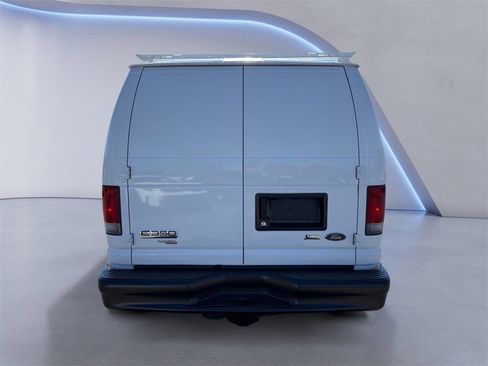 Used 2013 Ford E-350 and Econoline 350 Super Duty image 4