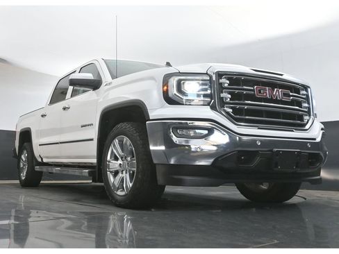 Used 2018 GMC Sierra 1500 SLT image 29