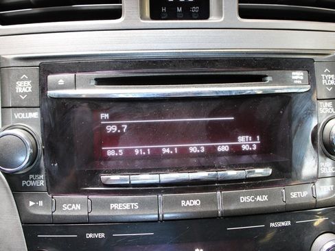 Used 2011 Toyota Avalon FWD image 18