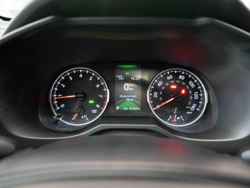 Used 2019 Toyota RAV4 XLE FWD image 16