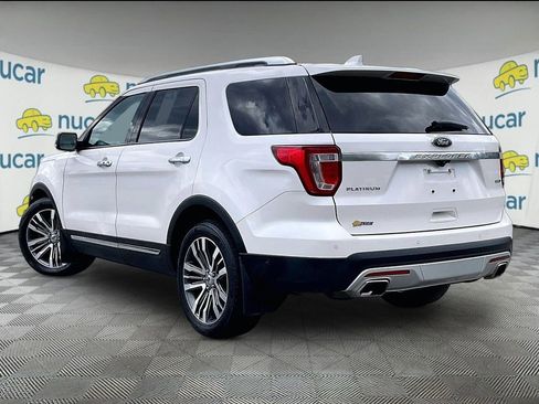 Used 2017 Ford Explorer Platinum AWD/4WD image 4