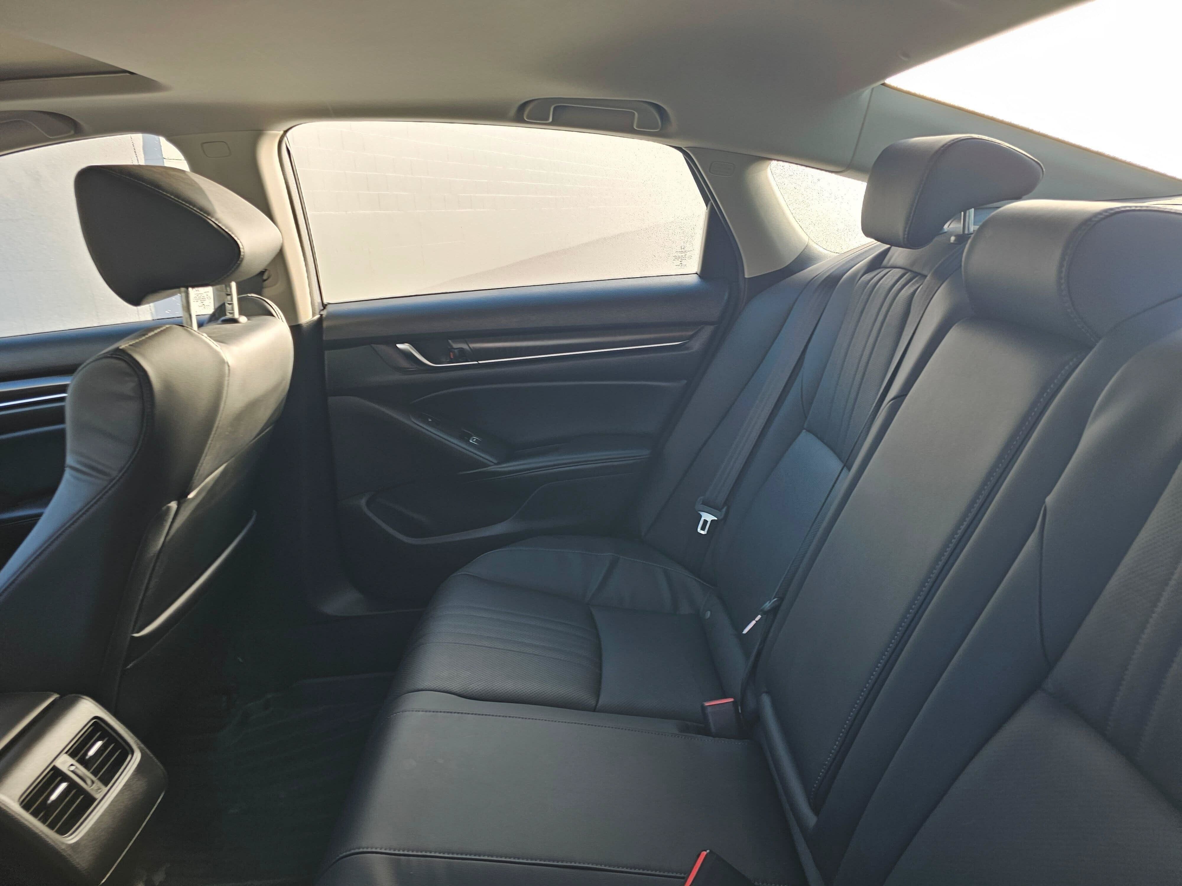 Used 2018 Honda Accord Touring image 20