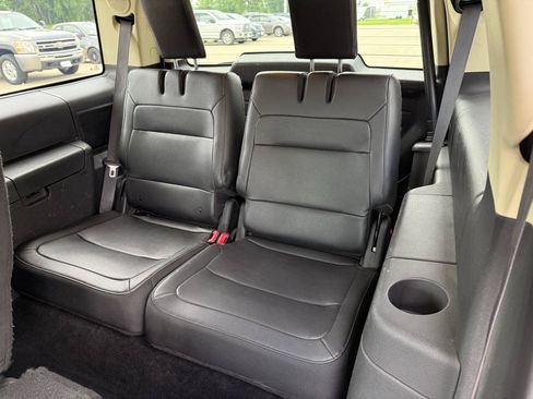 Used 2019 Ford Flex Limited AWD/4WD image 7