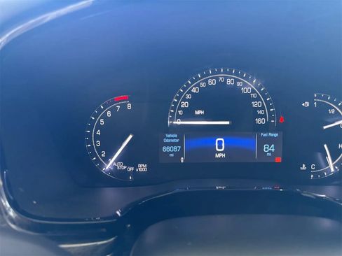 Used 2019 Cadillac XT5 FWD image 18