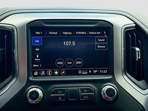 Used 2021 GMC Sierra 1500 SLT image 17