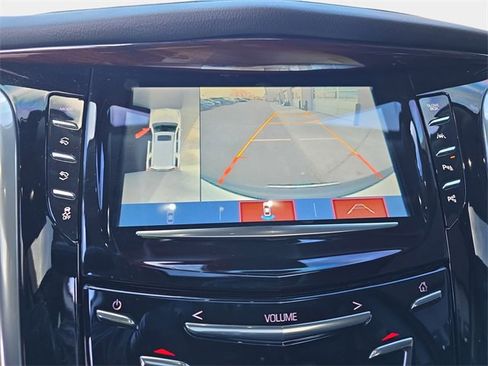 Used 2020 Cadillac Escalade Luxury w/ LPO, Radiant Package image 27