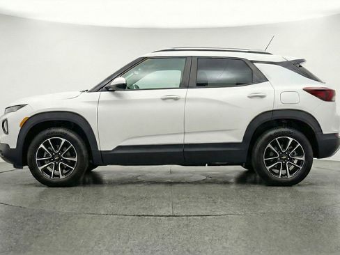 Used 2025 Chevrolet TrailBlazer LT image 5