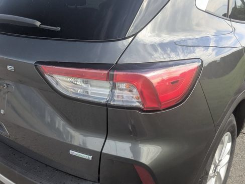 Used 2020 Ford Escape SE FWD image 34