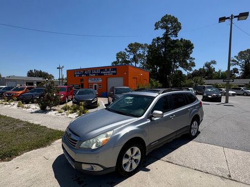 Used 2011 Subaru Outback 2.5i Limited w/ PWR Moonroof Pkg AWD/4WD image 1