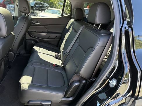 Used 2023 GMC Acadia SLT w/ Elevation Edition AWD/4WD image 25