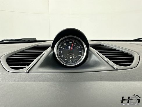 Used 2018 Porsche 911 Turbo S image 19