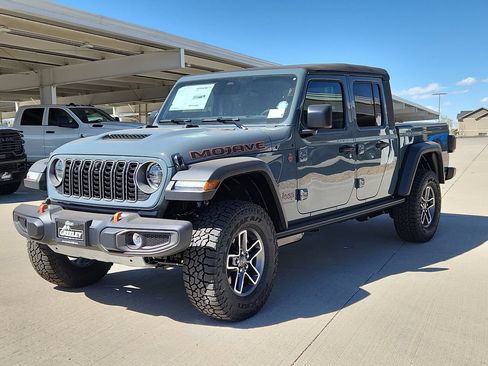 New 2026 Jeep Gladiator Mojave w/ Technology Group AWD/4WD image 4