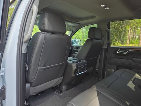 New 2026 GMC Sierra 1500 Denali w/ Denali Reserve Package AWD/4WD image 18