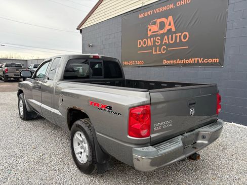 Used 2007 Dodge Dakota SLT w/ TRX4 Off Road Group image 2