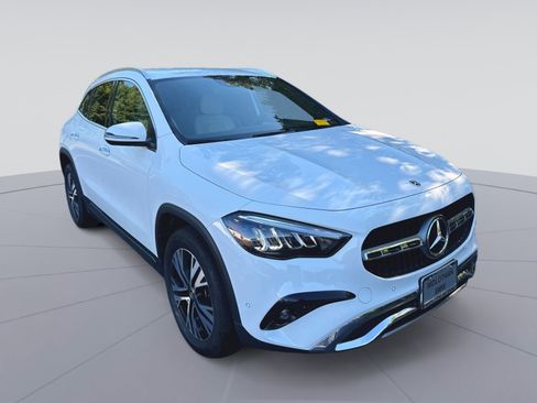 Used 2026 Mercedes-Benz GLA 250 4MATIC image 3