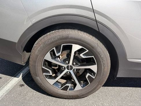 Used 2024 Kia Sportage EX FWD image 30