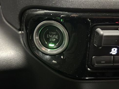 Used 2023 Chevrolet Silverado 1500 LTZ w/ LTZ Convenience Package II AWD/4WD image 52