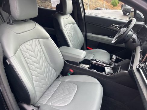 Used 2023 Kia Sportage X-Line w/ X-Line Premium Package image 8