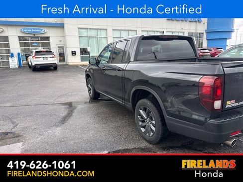 Used 2023 Honda Ridgeline Sport image 9