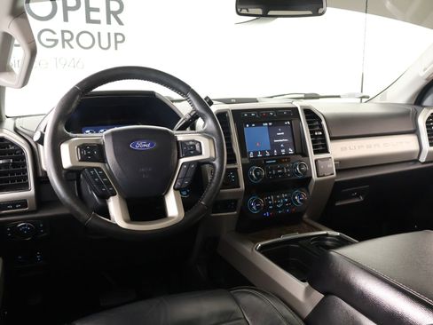 Used 2019 Ford F250 Lariat w/ Lariat Ultimate Package image 2