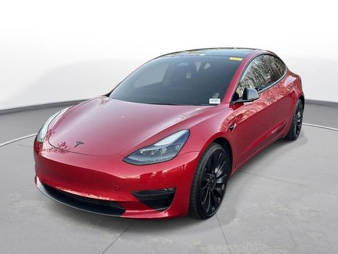 Used 2022 Tesla Model 3 Performance image 2
