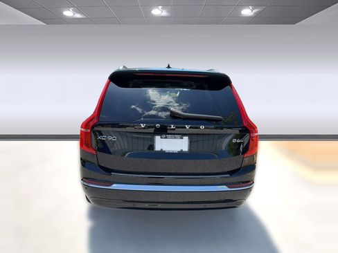 Certified 2023 Volvo XC90 B6 Ultimate w/ Lounge Package AWD/4WD image 10