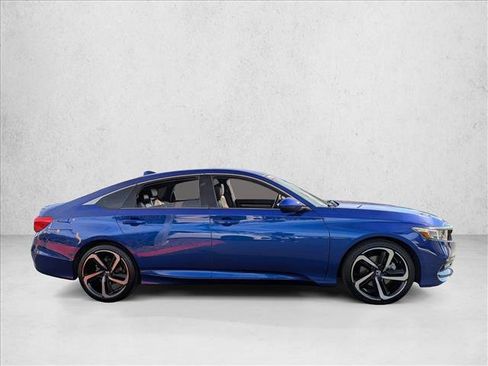 Used 2019 Honda Accord Sport image 4