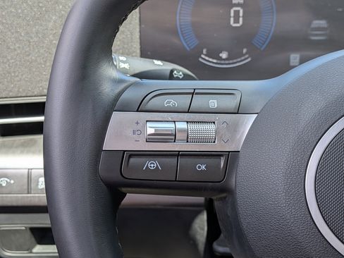 Used 2024 Hyundai Kona SEL FWD image 24