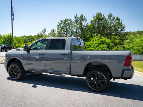New 2026 RAM 2500 Big Horn AWD/4WD image 7