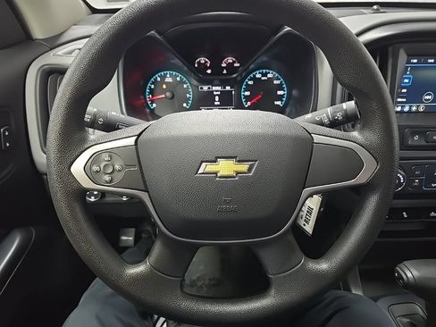 Used 2019 Chevrolet Colorado W/T w/ WT Convenience Package AWD/4WD image 18
