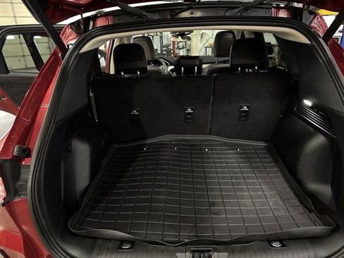 Used 2020 Ford Escape SEL image 11