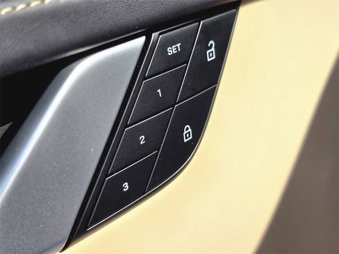 Used 2022 Porsche 911 Turbo S image 11