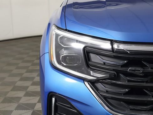 New 2024 Volkswagen Atlas Cross Sport SEL R-Line image 16