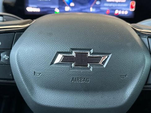 Used 2024 Chevrolet Equinox EV RS AWD/4WD image 40
