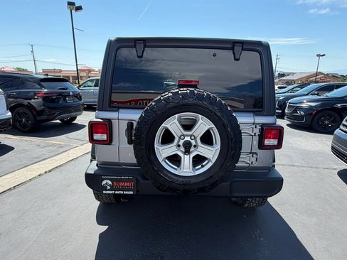 Used 2019 Jeep Wrangler Unlimited Sport S AWD/4WD image 5