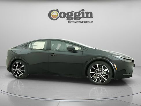 New 2026 Toyota Prius Plug-In Hybrid image 24