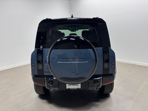 Used 2026 Land Rover Defender 110 S AWD/4WD image 8