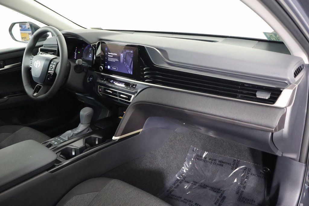 Used 2026 Toyota Camry LE w/ Convenience Package FWD image 9