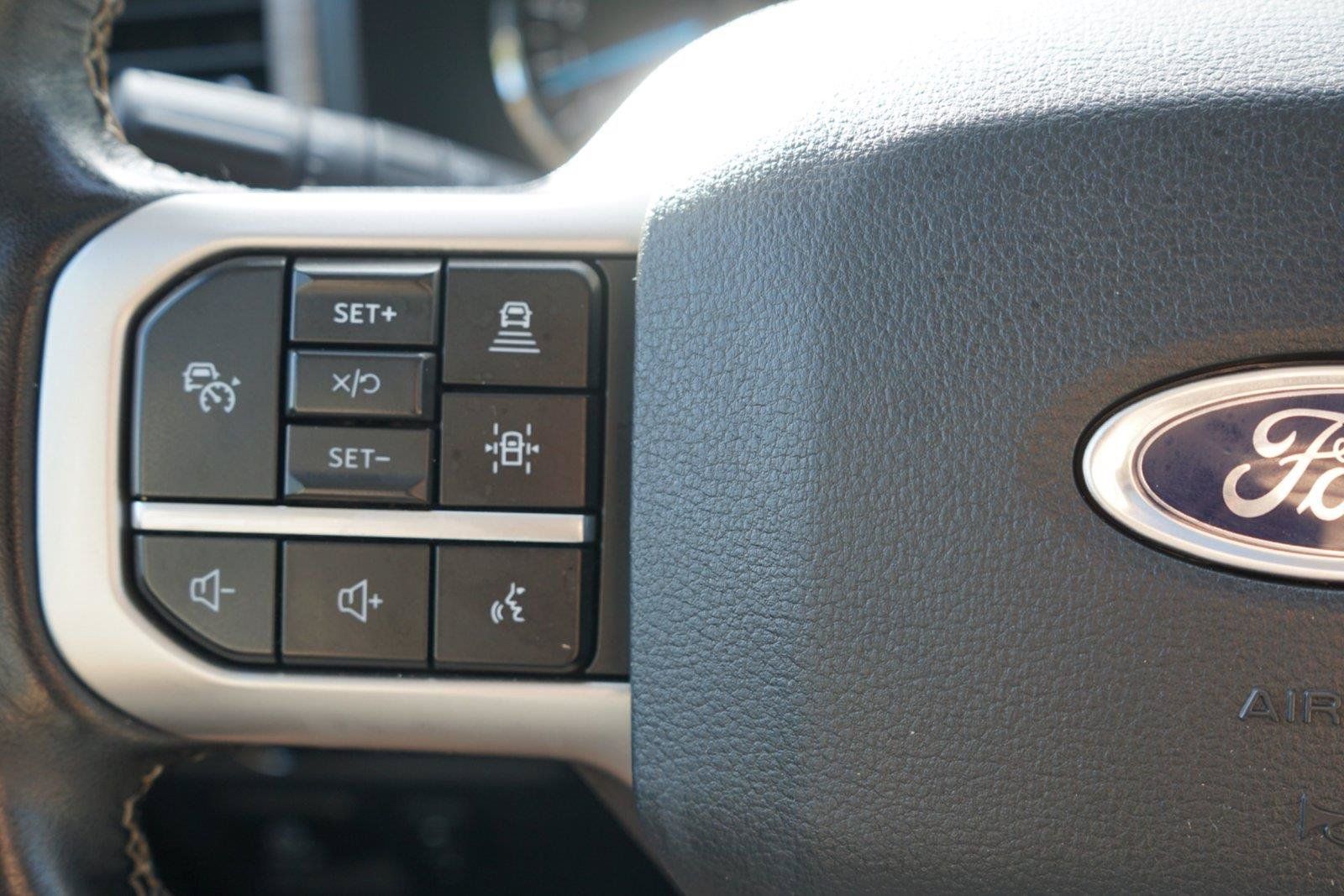 Used 2024 Ford Expedition Max Limited AWD/4WD image 17